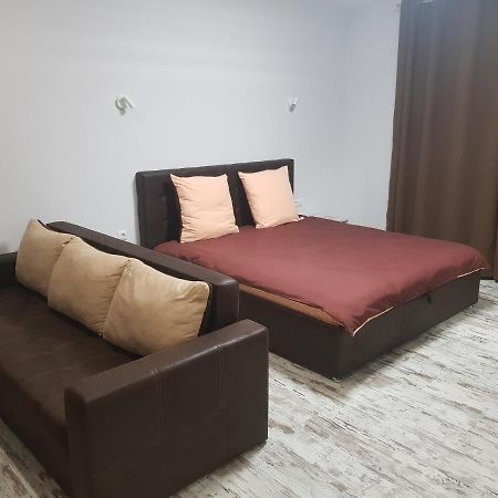 Silver Star Apartment 40M อุชโฮรอด ภายนอก รูปภาพ