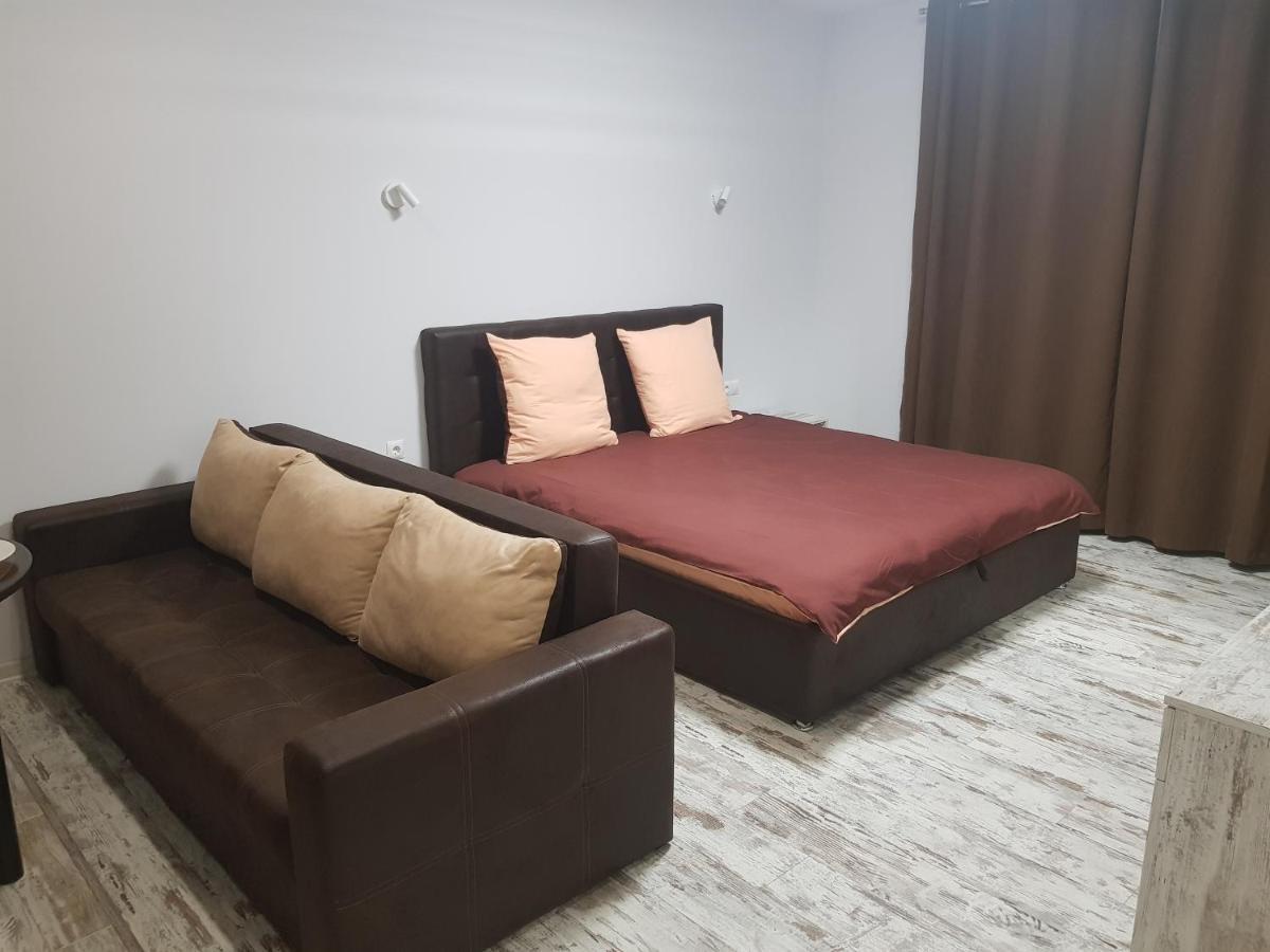 Silver Star Apartment 40M อุชโฮรอด ภายนอก รูปภาพ